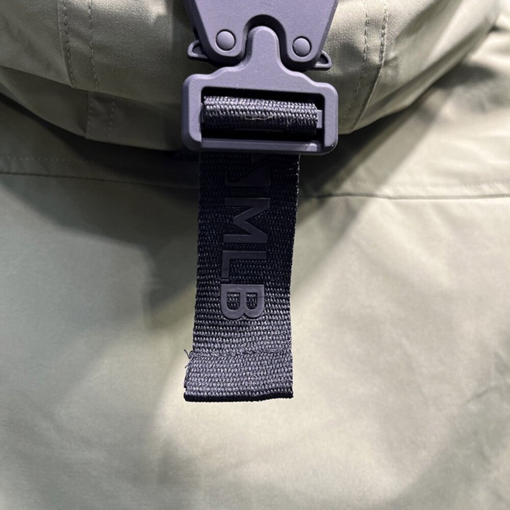 MLB Olive Green Down Jacket - Picture 8 of 9